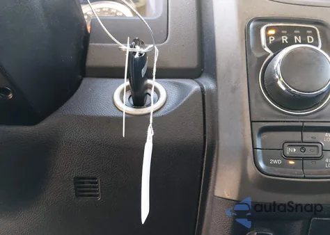 2017 Ram 1500 Express 4X4 5'7 Box z USA, uszkodzony, nr VIN 3C6RR7KT6HG523664